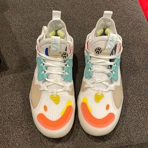 Harden vol. 5 Futurenatura basketball shoes 7.5